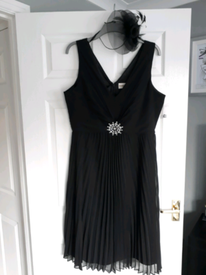 shops that buy second hand mother of the bride outfits